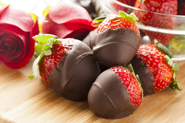 Chocolate fruits